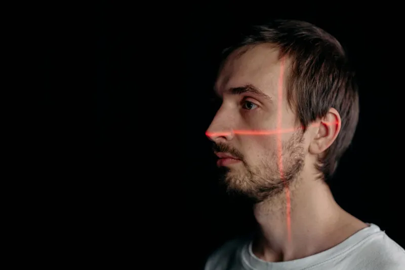 Déverrouillage facial sur vos smartphones : ce que Samsung, Apple et consorts vous cachent sur vos données biométriques
